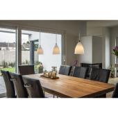 etkezoasztal asztal vilagitas tejuveg buras modern fuggesztek lampa konyhasziget konyhapult modern lampa lakberendezes minimal.jpg